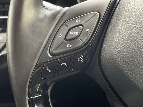 Toyota C-HR 1.8 C-HR-Dynamic HEV CVT 5dr 31