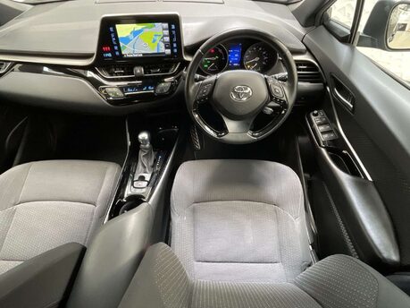 Toyota C-HR 1.8 C-HR-Dynamic HEV CVT 5dr 26