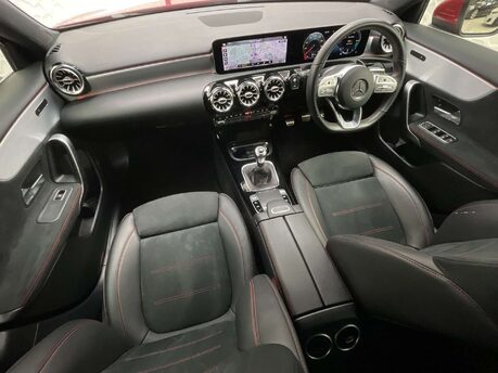 Mercedes-Benz A Class 1.3 A 200 AMG Line Premium 5dr 29