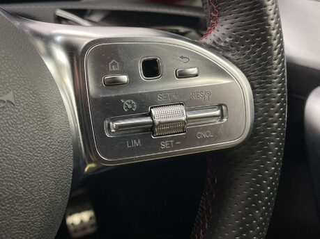 Mercedes-Benz A Class 1.3 A 200 AMG Line Premium 5dr 33