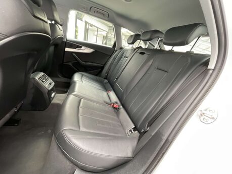 Audi A4 2.0 A4 Sport 35 TFSI 5dr 40