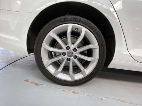 Audi A4 2.0 A4 Sport 35 TFSI 5dr 46