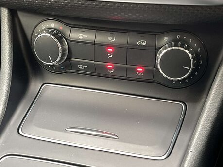 Mercedes-Benz A Class 1.6 A 180 SE Executive Auto 5dr 34