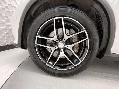 Mercedes-Benz GLC 2.1 GLC 220 D 4Matic AMG Line Premium Auto 4WD 5dr 9