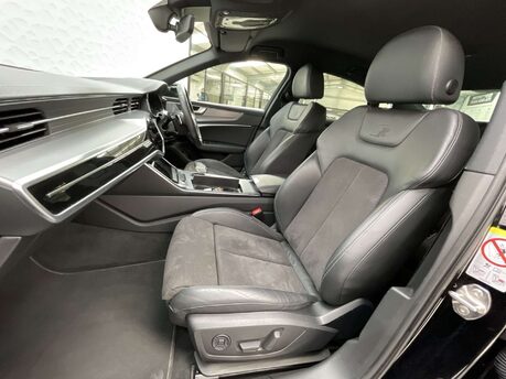 Audi A6 2.0 A6 Black Edition 45 TFSI Quattro Semi-Auto 4WD 4dr 28