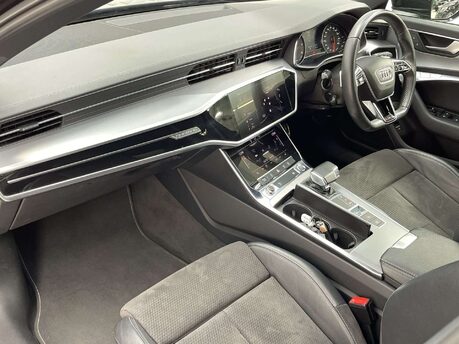 Audi A6 2.0 A6 Black Edition 45 TFSI Quattro Semi-Auto 4WD 4dr 17