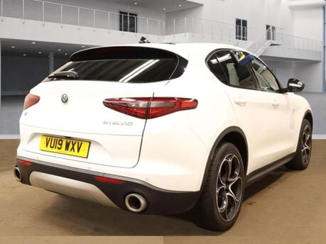 Alfa Romeo Stelvio 2.0 Stelvio Milano Edition TB AWD Auto 4WD 5dr 9