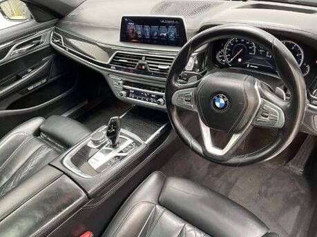 BMW 7 Series 3.0 740ld xDrive M Sport Auto 4WD 4dr 2