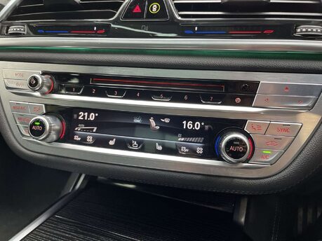 BMW 7 Series 3.0 740ld xDrive M Sport Auto 4WD 4dr 37
