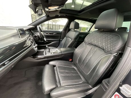 BMW 7 Series 3.0 740ld xDrive M Sport Auto 4WD 4dr 30