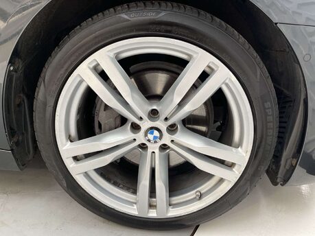 BMW 7 Series 3.0 740ld xDrive M Sport Auto 4WD 4dr 9