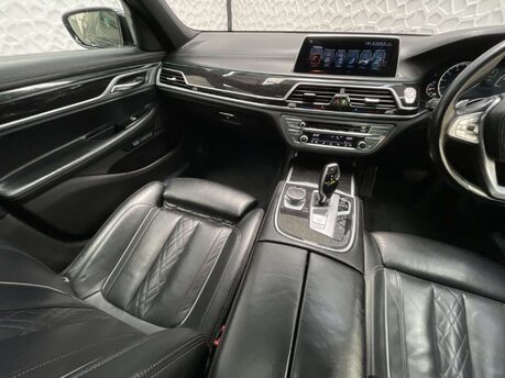 BMW 7 Series 3.0 740ld xDrive M Sport Auto 4WD 4dr 31