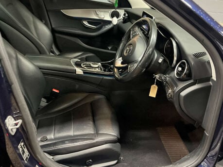 Mercedes-Benz C Class 2.1 C 220 Sport Premium D Auto 4dr 3