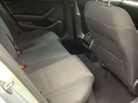 Volkswagen Passat 1.5 Passat SE Business TSi Evo 5dr 4