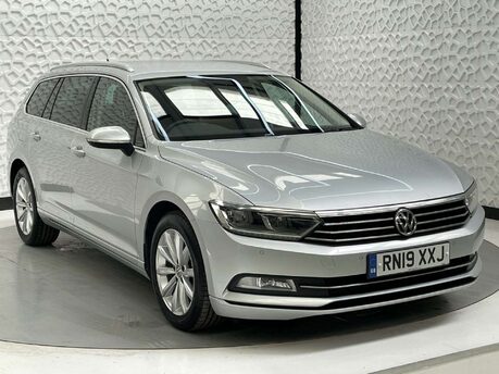 Volkswagen Passat 1.5 Passat SE Business TSi Evo 5dr