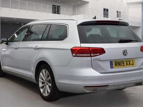 Volkswagen Passat 1.5 Passat SE Business TSi Evo 5dr 9