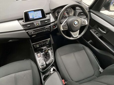 BMW 2 Series 1.5 218I SE Auto 5dr 31