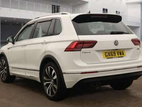 Volkswagen Tiguan 2.0 Tiguan R-Line Tech TSi 4Motion Semi-Auto 4WD 5dr 10