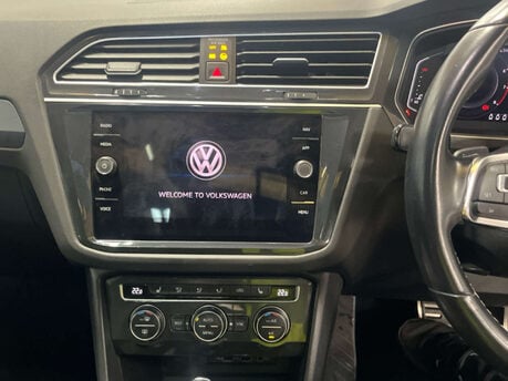 Volkswagen Tiguan 2.0 Tiguan R-Line Tech TSi 4Motion Semi-Auto 4WD 5dr 6