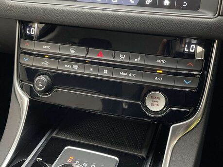 Jaguar XF 2.0 XF R-Sport Auto 4dr 34