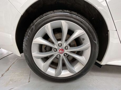 Jaguar XF 2.0 XF R-Sport Auto 4dr 45