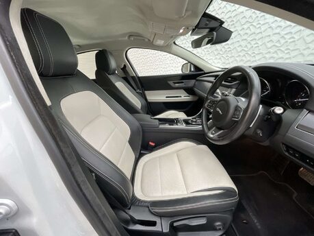 Jaguar XF 2.0 XF R-Sport Auto 4dr 24