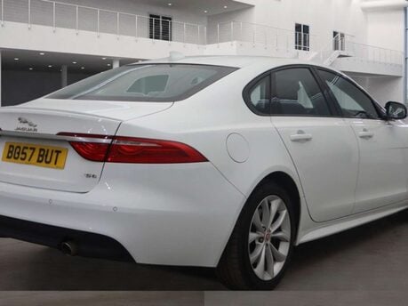 Jaguar XF 2.0 XF R-Sport Auto 4dr 10