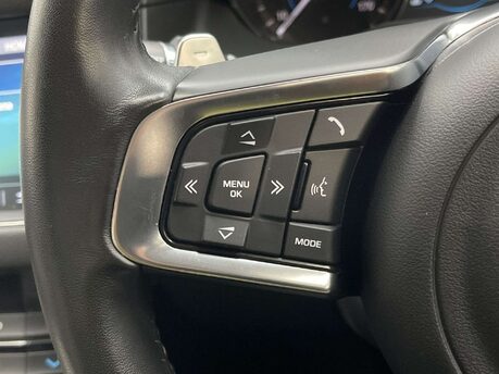 Jaguar XF 2.0 XF R-Sport Auto 4dr 31