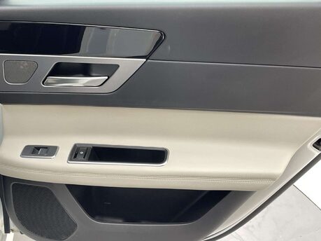 Jaguar XF 2.0 XF R-Sport Auto 4dr 41