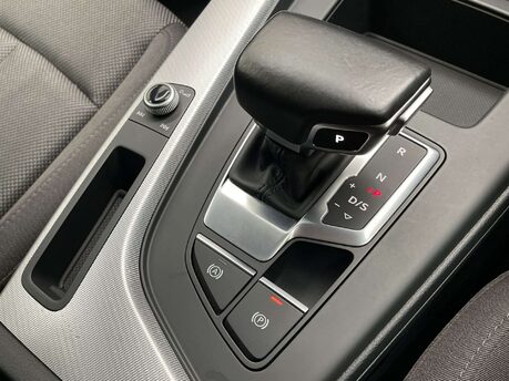 Audi A4 2.0 A4 Technik 35 TDI Semi-Auto 5dr 36