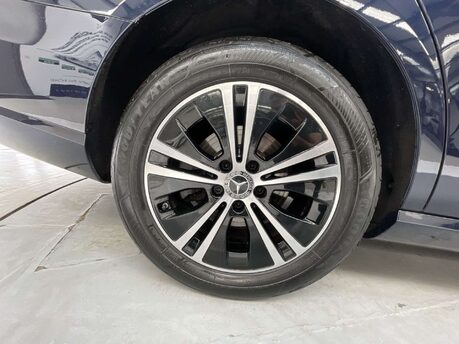 Mercedes-Benz E Class 2.0 E 220 Sport D Auto 5dr 47