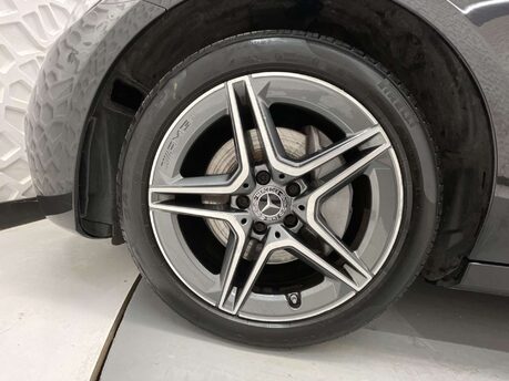Mercedes-Benz E Class 2.0 E 300 AMG Line Edition de Auto 4dr 45