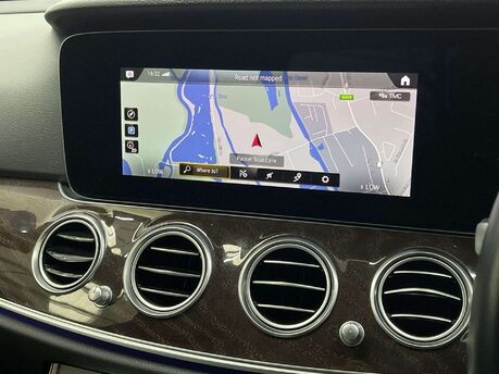 Mercedes-Benz E Class 2.0 E 300 AMG Line Edition de Auto 4dr 7