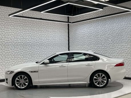 Jaguar XF 2.0 XF R-Sport Auto 4dr 18