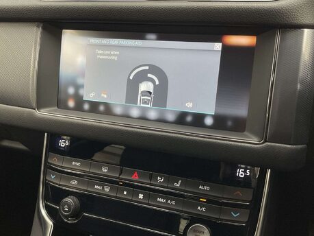 Jaguar XF 2.0 XF R-Sport Auto 4dr 8
