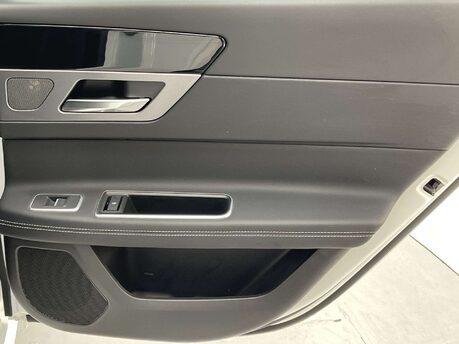 Jaguar XF 2.0 XF R-Sport Auto 4dr 41
