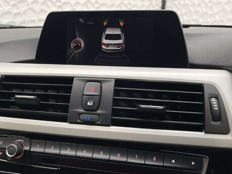 BMW 3 Series 2.0 330e SE Auto 4dr 8