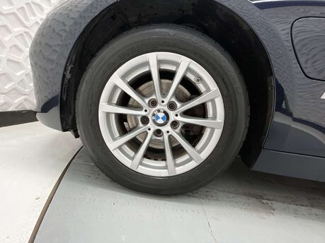 BMW 3 Series 2.0 330e SE Auto 4dr 9