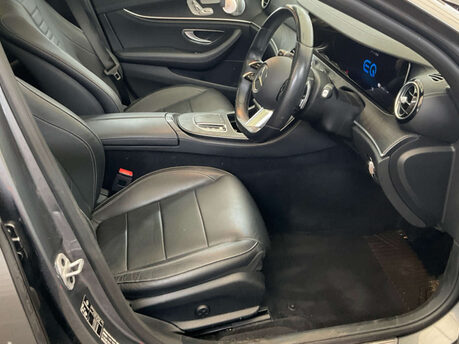 Mercedes-Benz E Class 2.0 E 300 AMG Line Premium+ de Auto 5dr 3