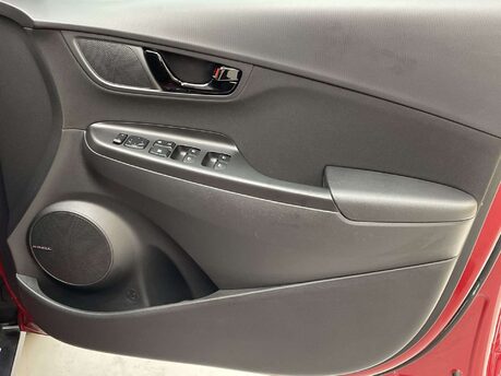 Hyundai KONA 1.6 Kona Premium GDi HEV Semi-Auto 5dr 39