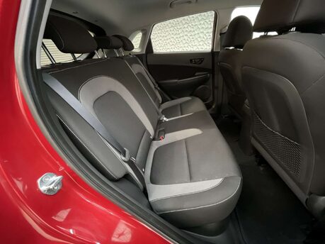 Hyundai KONA 1.6 Kona Premium GDi HEV Semi-Auto 5dr 37