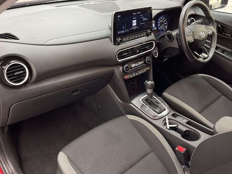Hyundai KONA 1.6 Kona Premium GDi HEV Semi-Auto 5dr 17