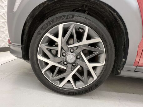 Hyundai KONA 1.6 Kona Premium GDi HEV Semi-Auto 5dr 9