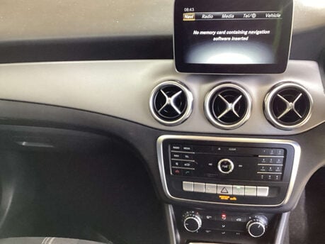 Mercedes-Benz GLA 1.6 GLA 180 Urban Edition Auto 5dr 13