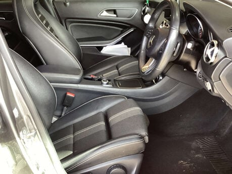 Mercedes-Benz GLA 1.6 GLA 180 Urban Edition Auto 5dr 3