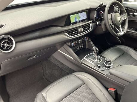 Alfa Romeo Stelvio 2.0T Nero Edizione Auto Q4 AWD Euro 6 (s/s) 5dr 26
