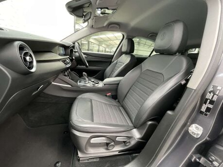 Alfa Romeo Stelvio 2.0T Nero Edizione Auto Q4 AWD Euro 6 (s/s) 5dr 27