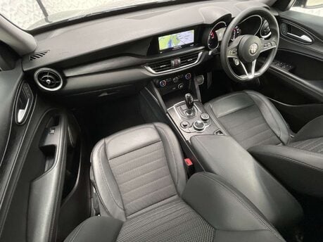 Alfa Romeo Stelvio 2.0T Nero Edizione Auto Q4 AWD Euro 6 (s/s) 5dr 15