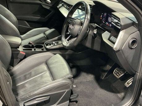 Audi A3 1.4 A3 Sportback 40 TFSI S Line E Semi-Auto 5dr 3