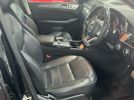 Mercedes-Benz GLE 2.1 GLE 250 D 4Matic AMG Line Auto 4WD 5dr 3